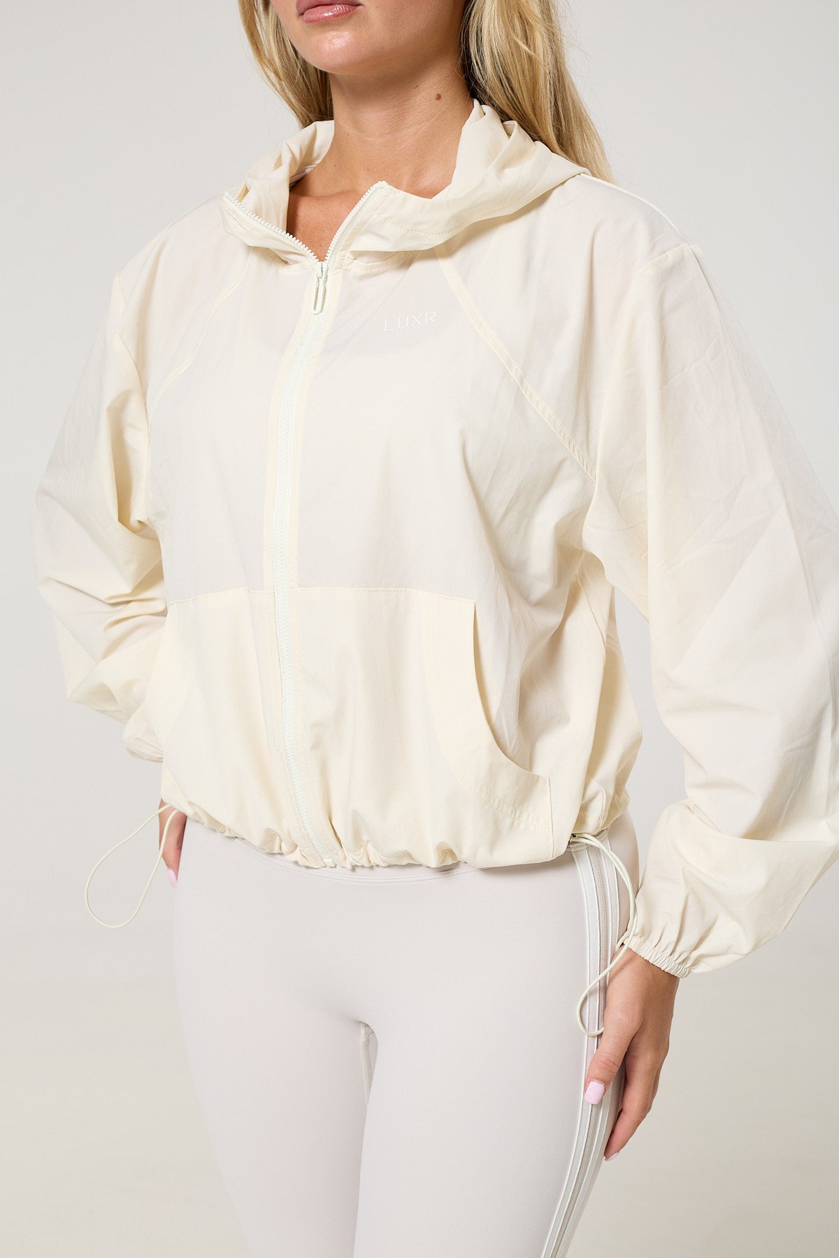 Nylon full zip wind breaker