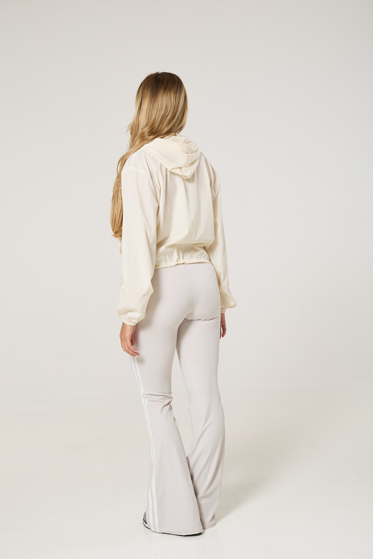 Nylon full zip wind breaker