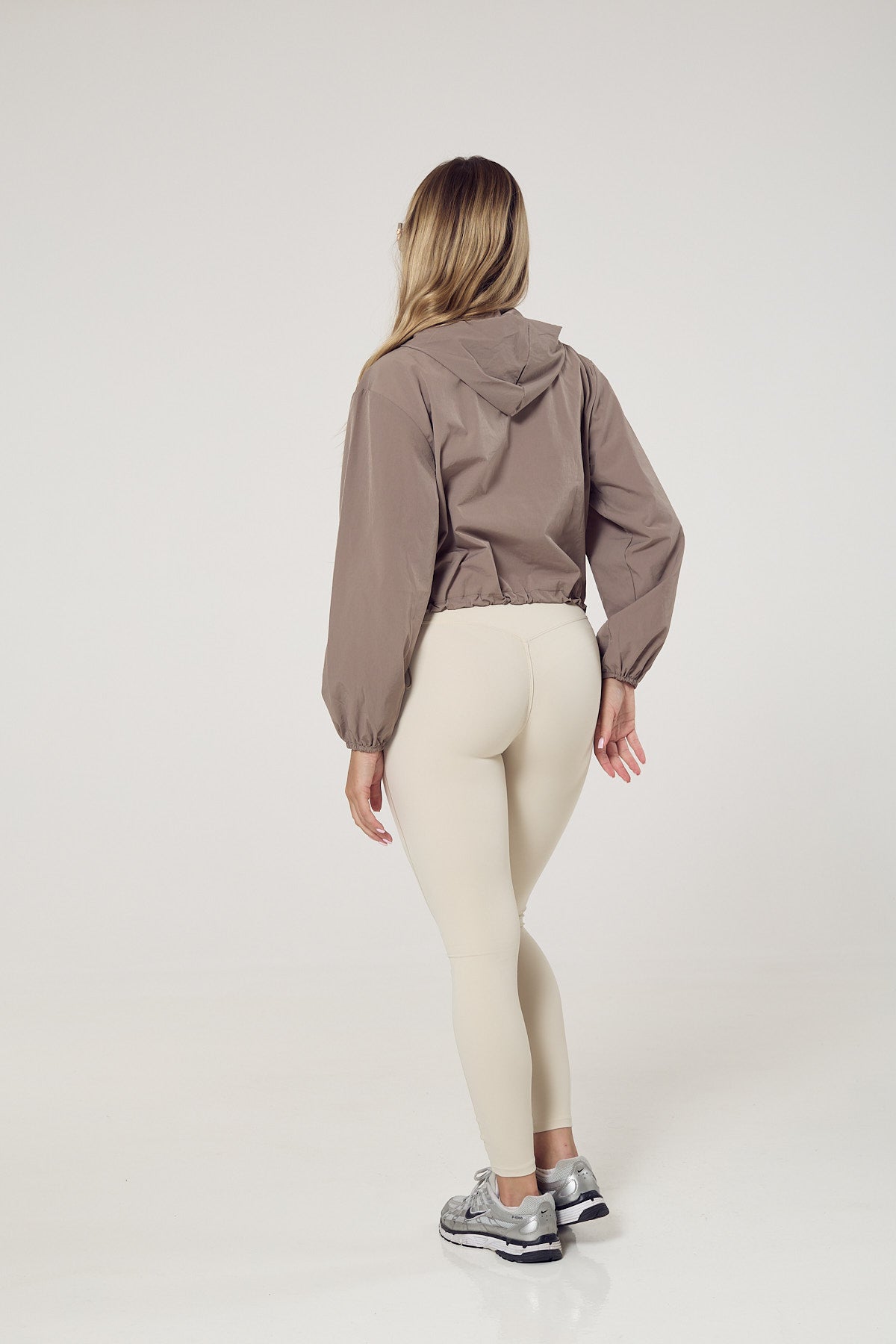 Nylon full zip wind breaker