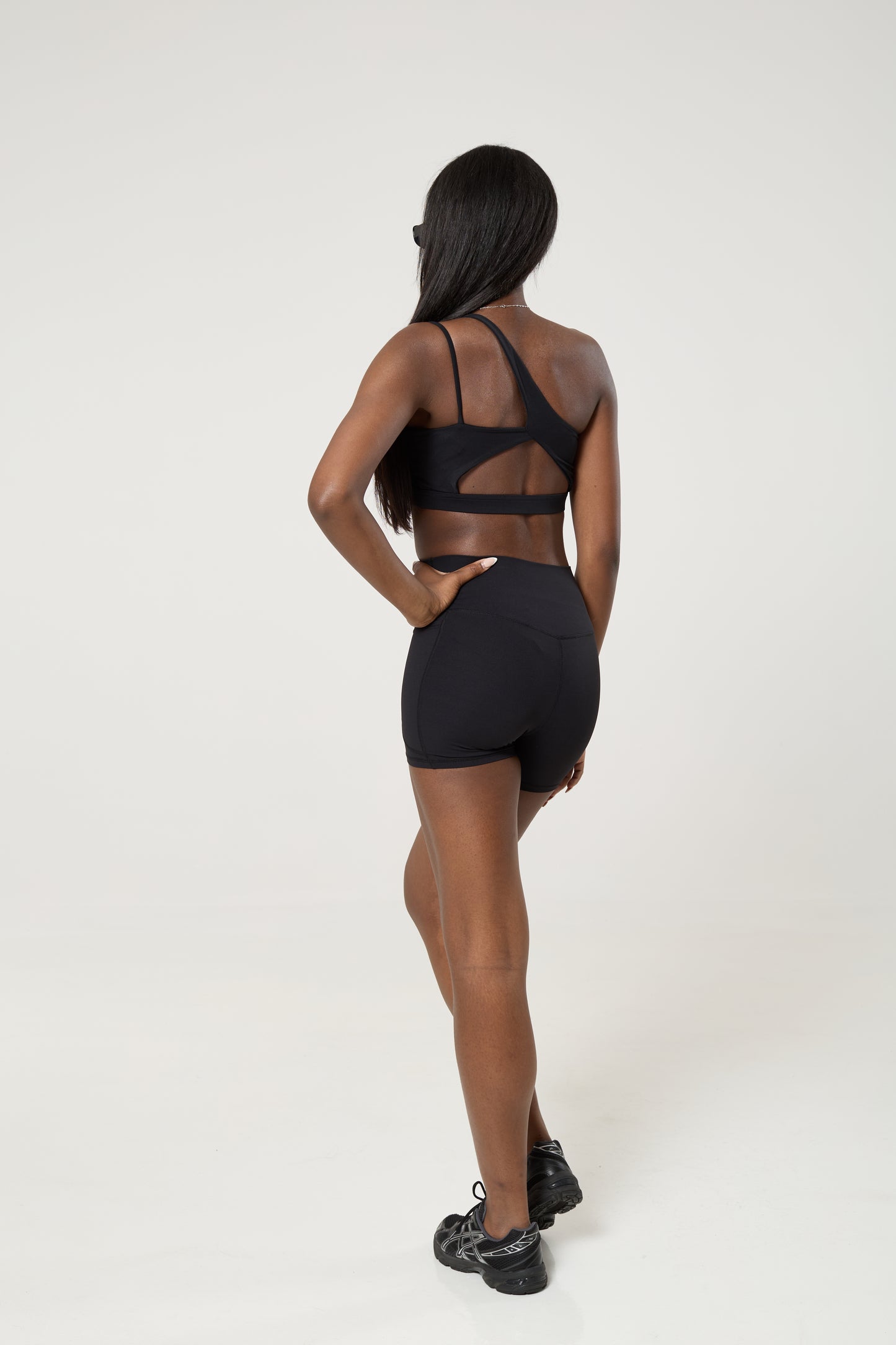 4 piece set (Sculpt jacket, Double strap bra, One shouldered bra, Sculpt short)
