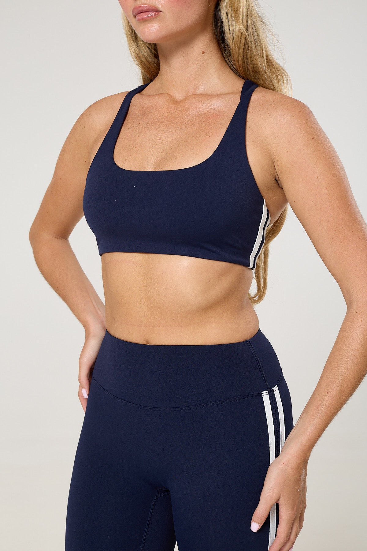 Sports bras/Tops