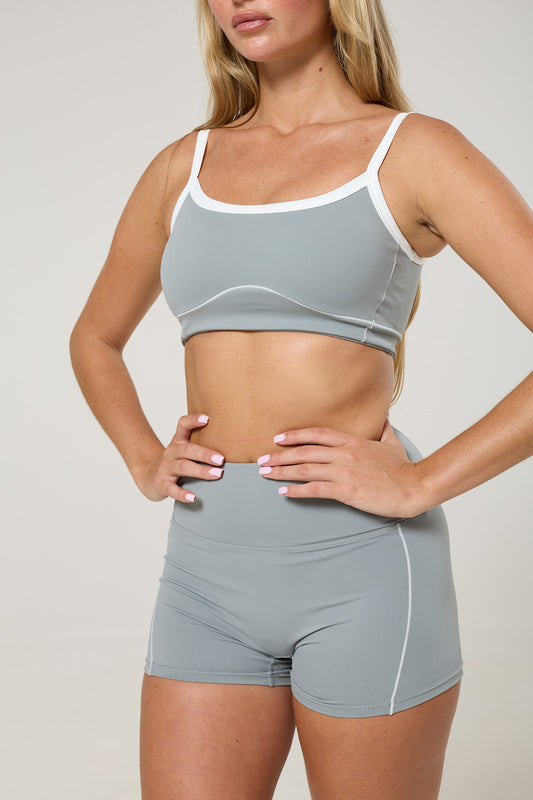 Elegant Pilate sports bra