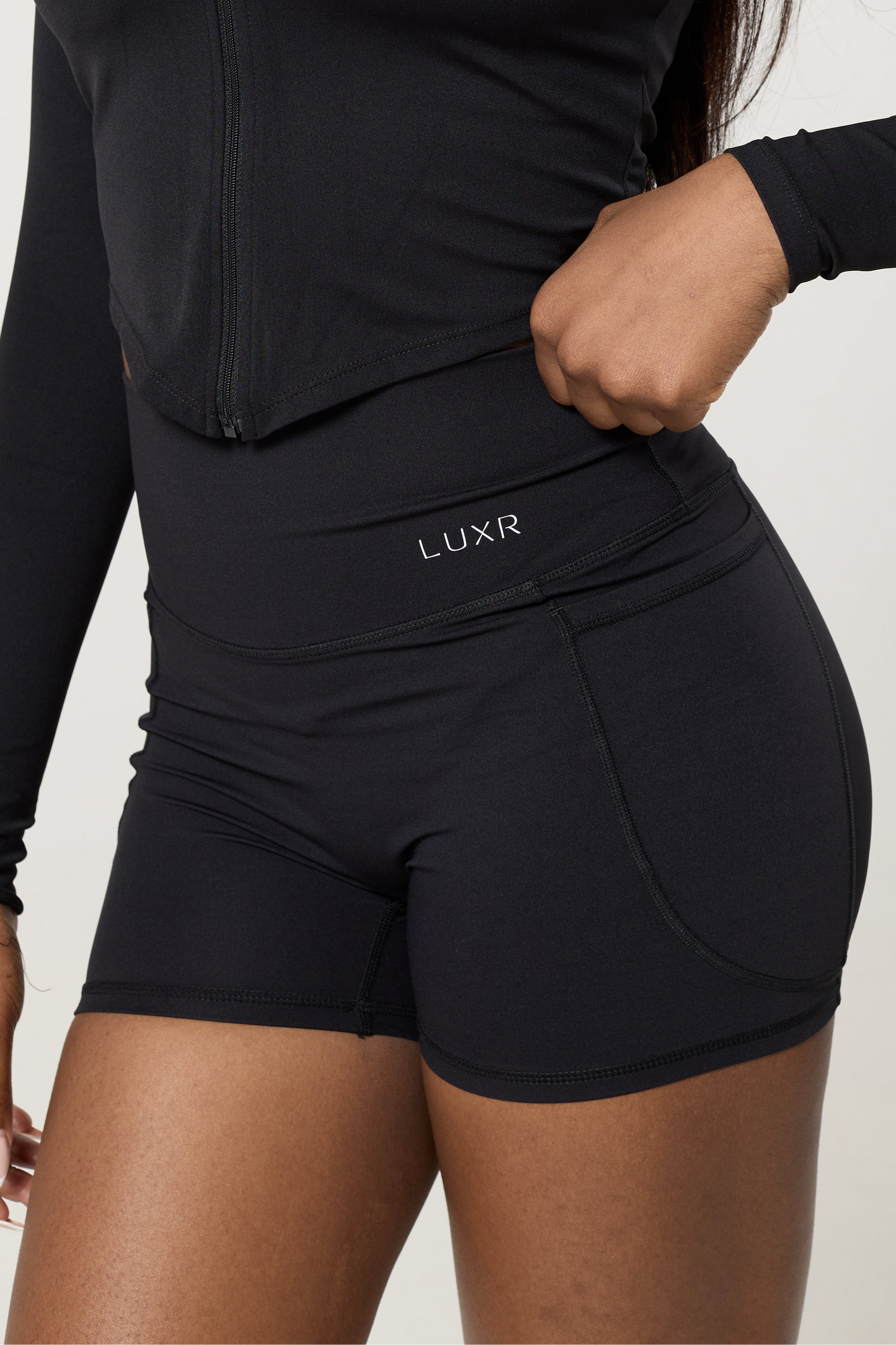 Sculpt fit shorts